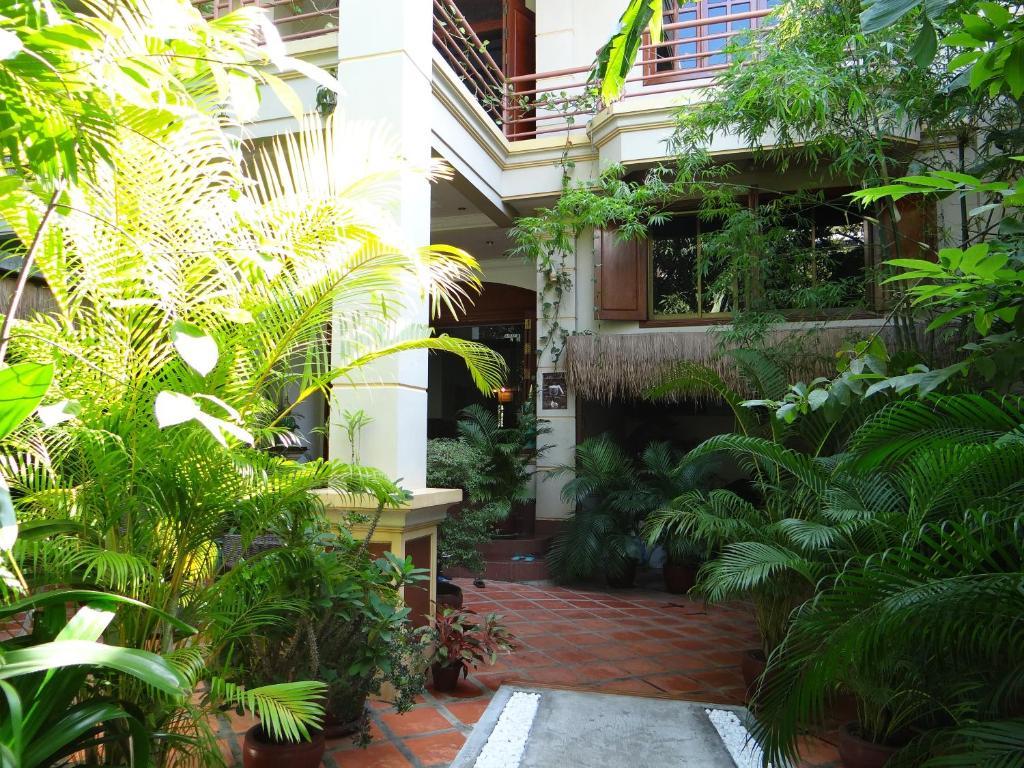 Alibi Guesthouse Phnom Penh Exterior foto