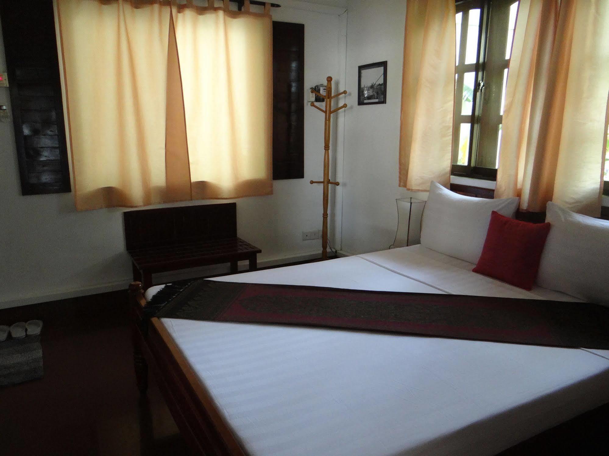 Alibi Guesthouse Phnom Penh Exterior foto