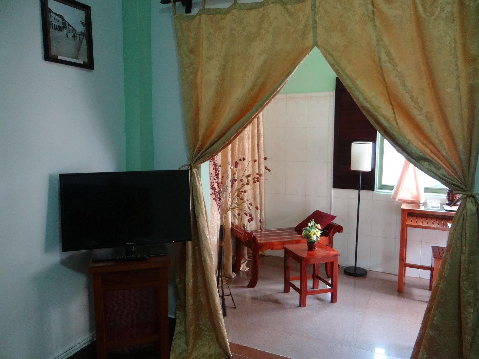 Alibi Guesthouse Phnom Penh Exterior foto